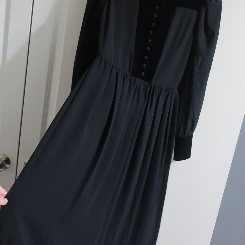 Victoria Twenty Black Maxi Dress Velvet and Chiffon with Belt EUC Size 36